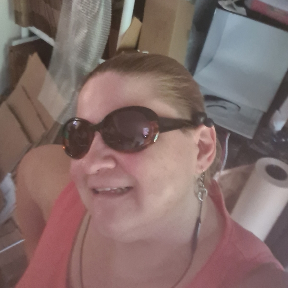 Meet your Posher, Jennifer - Picture 12 of 12